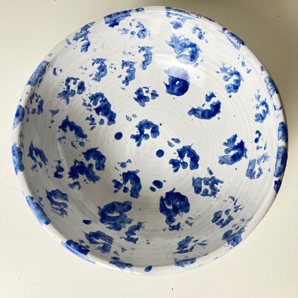 Bybee Pottery Serving Bowl Vintage 8.5in Blue White Spongeware Kentucky BB